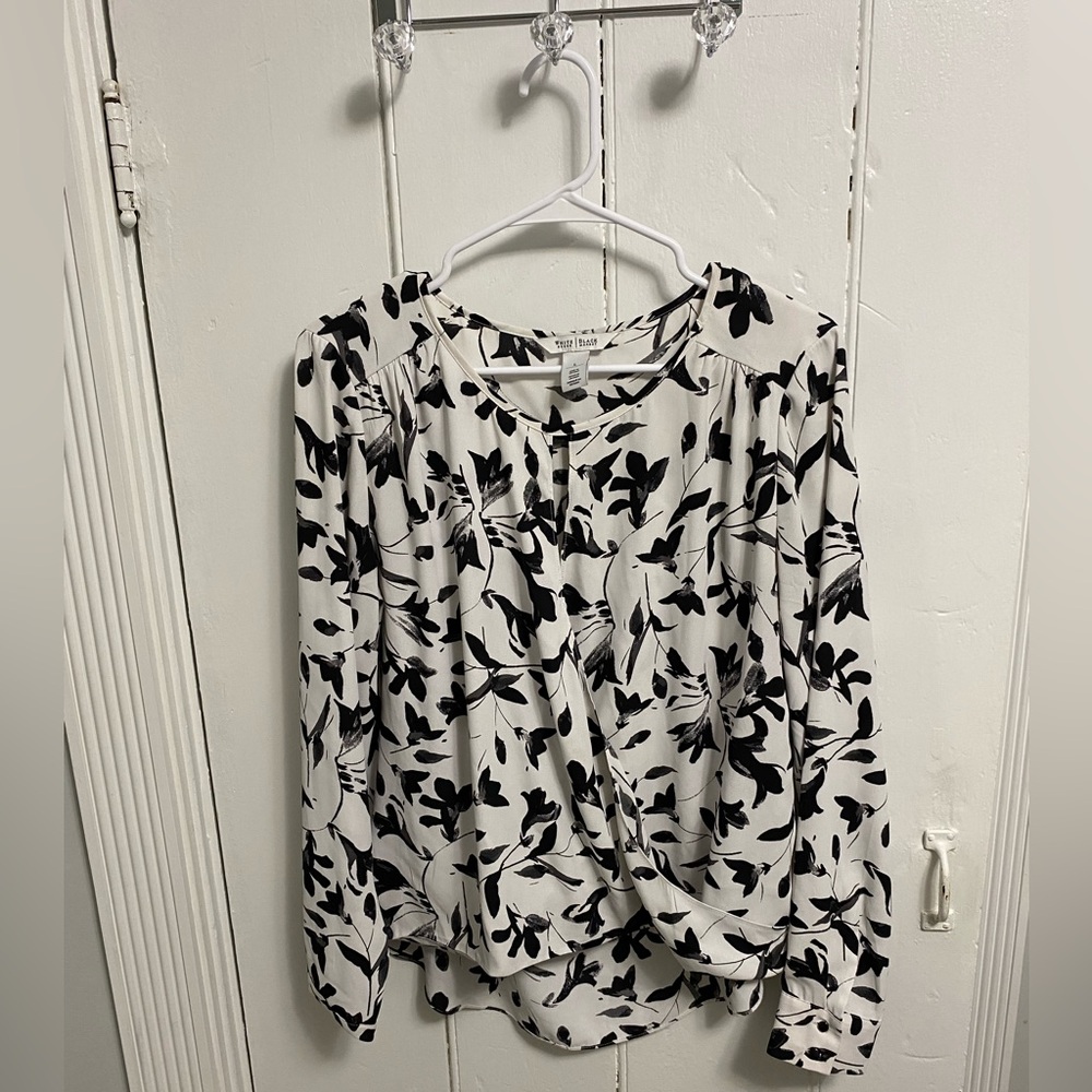 White House Black Market Floral Blouse Size Large